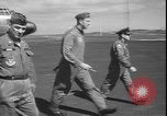 Standbild Task Force Commander Ascension Island, 1964, aus Sekunde 44 historischem Filmmaterial Videoclip 65675058331
