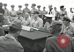 Standbild Japanische Kapitulation von Wake Island und Marcus Insel Pacific Theater, 1945, aus Sekunde 13 historischem Filmmaterial Videoclip 65675058333
