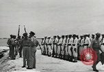 Standbild Japanische Kapitulation von Wake Island und Marcus Insel Pacific Theater, 1945, aus Sekunde 35 historischem Filmmaterial Videoclip 65675058333