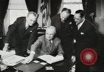Standbild Erfolge von Präsident Harry Truman United States USA, 1948, aus Sekunde 44 historischem Filmmaterial Videoclip 65675058341