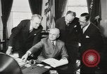 Standbild Erfolge von Präsident Harry Truman United States USA, 1948, aus Sekunde 45 historischem Filmmaterial Videoclip 65675058341