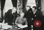 Standbild Erfolge von Präsident Harry Truman United States USA, 1948, aus Sekunde 47 historischem Filmmaterial Videoclip 65675058341