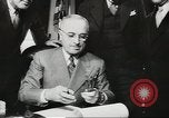 Standbild Erfolge von Präsident Harry Truman United States USA, 1948, aus Sekunde 56 historischem Filmmaterial Videoclip 65675058341