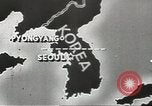 Immagine di MacArthur lo sbarco a Pusan con le truppe degli Stati Uniti Corea, 1951, secondo 8 filmato di repertorio 65675058357