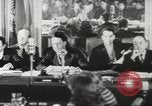 Immagine di MacArthur lo sbarco a Pusan con le truppe degli Stati Uniti Corea, 1951, secondo 27 filmato di repertorio 65675058357