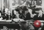 Immagine di MacArthur lo sbarco a Pusan con le truppe degli Stati Uniti Corea, 1951, secondo 29 filmato di repertorio 65675058357