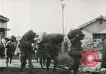 Immagine di MacArthur lo sbarco a Pusan con le truppe degli Stati Uniti Corea, 1951, secondo 43 filmato di repertorio 65675058357