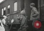 Immagine di MacArthur lo sbarco a Pusan con le truppe degli Stati Uniti Corea, 1951, secondo 46 filmato di repertorio 65675058357