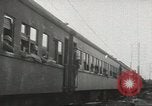 Immagine di MacArthur lo sbarco a Pusan con le truppe degli Stati Uniti Corea, 1951, secondo 54 filmato di repertorio 65675058357