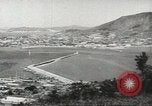 Immagine di MacArthur lo sbarco a Pusan con le truppe degli Stati Uniti Corea, 1951, secondo 58 filmato di repertorio 65675058357