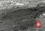 Immagine di Danni da bombardamento giapponese di Harbor olandese Aleutian Islands Alaska USA, 1942, secondo 11 filmato di repertorio 65675058382