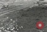 Immagine di Danni da bombardamento giapponese di Harbor olandese Aleutian Islands Alaska USA, 1942, secondo 21 filmato di repertorio 65675058382