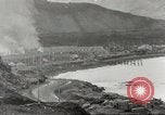 Immagine di Danni da bombardamento giapponese di Harbor olandese Aleutian Islands Alaska USA, 1942, secondo 27 filmato di repertorio 65675058382