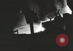 Standbild Bomben aus geschmolzenem Metall United States USA, 1943, aus Sekunde 13 historischem Filmmaterial Videoclip 65675058383