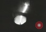 Standbild Bomben aus geschmolzenem Metall United States USA, 1943, aus Sekunde 14 historischem Filmmaterial Videoclip 65675058383