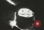 Standbild Bomben aus geschmolzenem Metall United States USA, 1943, aus Sekunde 55 historischem Filmmaterial Videoclip 65675058383