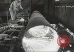 Standbild Bombe Bearbeitung United States USA, 1943, aus Sekunde 17 historischem Filmmaterial Videoclip 65675058384