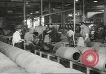 Image bombe de 1000 livres assemblée United States USA, 1943, de la seconde 60 séquences d'archives historiques vidéo 65675058385