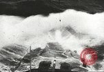 Immagine di Giapponese incrociatori leggeri nel mare in tempesta Aleutians, 1942, secondo 37 filmato di repertorio 65675058386