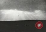 Immagine di Giapponese incrociatori leggeri nel mare in tempesta Aleutians, 1942, secondo 53 filmato di repertorio 65675058386
