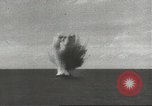 Immagine di I marinai giapponesi Teatro pacifico, 1942, secondo 44 filmato di repertorio 65675058388