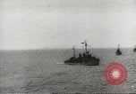 Standbild japanische Schiff Kamikawa Maru Hong Kong, 1941, aus Sekunde 15 historischem Filmmaterial Videoclip 65675058391