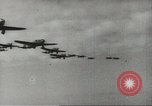 Immagine di Le forze giapponesi sfilano su Queens Road a Hong Kong Hong Kong, 1941, secondo 12 filmato di repertorio 65675058392