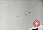 Immagine di Le forze giapponesi sfilano su Queens Road a Hong Kong Hong Kong, 1941, secondo 29 filmato di repertorio 65675058392