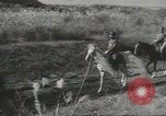 Image L'empereur Hirohito sur un cheval blanc théâtre du Pacifique, 1944, de la seconde 47 séquences d'archives historiques vidéo 65675058419