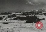 Image Curtiss P-40 américain dans l'avion dans la neige Aleutians Aleutian Islands Alaska USA, 1944, de la seconde 16 séquences d'archives historiques vidéo 65675058422