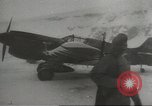 Image Curtiss P-40 américain dans l'avion dans la neige Aleutians Aleutian Islands Alaska USA, 1944, de la seconde 22 séquences d'archives historiques vidéo 65675058422