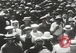 Immagine di Scene di strada in Giappone durante la seconda guerra mondiale Giappone, 1944, secondo 18 filmato di repertorio 65675058425
