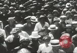 Immagine di Scene di strada in Giappone durante la seconda guerra mondiale Giappone, 1944, secondo 19 filmato di repertorio 65675058425