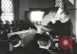 Immagine di Scene di strada in Giappone durante la seconda guerra mondiale Giappone, 1944, secondo 36 filmato di repertorio 65675058425
