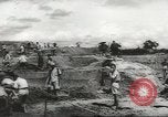 Standbild chinesische Arbeitskräfte China, 1943, aus Sekunde 11 historischem Filmmaterial Videoclip 65675058427