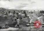 Standbild chinesische Arbeitskräfte China, 1943, aus Sekunde 17 historischem Filmmaterial Videoclip 65675058427