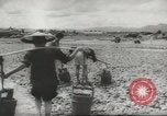 Standbild chinesische Arbeitskräfte China, 1943, aus Sekunde 45 historischem Filmmaterial Videoclip 65675058427