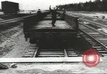 Standbild militärische Ausrüstung United States USA, 1943, aus Sekunde 24 historischem Filmmaterial Videoclip 65675058430