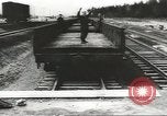 Standbild militärische Ausrüstung United States USA, 1943, aus Sekunde 25 historischem Filmmaterial Videoclip 65675058430