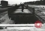 Standbild militärische Ausrüstung United States USA, 1943, aus Sekunde 26 historischem Filmmaterial Videoclip 65675058430
