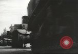 Standbild militärische Ausrüstung United States USA, 1943, aus Sekunde 45 historischem Filmmaterial Videoclip 65675058430