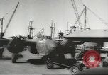 Immagine di Stati Uniti B 24 bombardieri Nuova Guinea, 1943, secondo 19 filmato di repertorio 65675058431