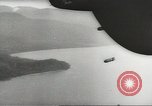 Immagine di Stati Uniti B 24 bombardieri Nuova Guinea, 1943, secondo 41 filmato di repertorio 65675058431
