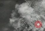 Immagine di Stati Uniti B 24 bombardieri Nuova Guinea, 1943, secondo 54 filmato di repertorio 65675058431