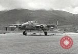 Immagine di Stati Uniti B 25 bomber Aleutian Islands Alaska USA, 1945, secondo 24 filmato di repertorio 65675058432
