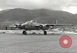 Immagine di Stati Uniti B 25 bomber Aleutian Islands Alaska USA, 1945, secondo 27 filmato di repertorio 65675058432