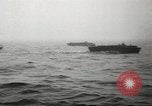 Standbild Landing Ship Tank Aleutian Islands Alaska USA, 1943, aus Sekunde 3 historischem Filmmaterial Videoclip 65675058460