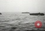 Standbild Landing Ship Tank Aleutian Islands Alaska USA, 1943, aus Sekunde 4 historischem Filmmaterial Videoclip 65675058460