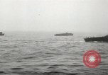 Standbild Landing Ship Tank Aleutian Islands Alaska USA, 1943, aus Sekunde 7 historischem Filmmaterial Videoclip 65675058460