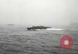 Standbild Landing Ship Tank Aleutian Islands Alaska USA, 1943, aus Sekunde 10 historischem Filmmaterial Videoclip 65675058460